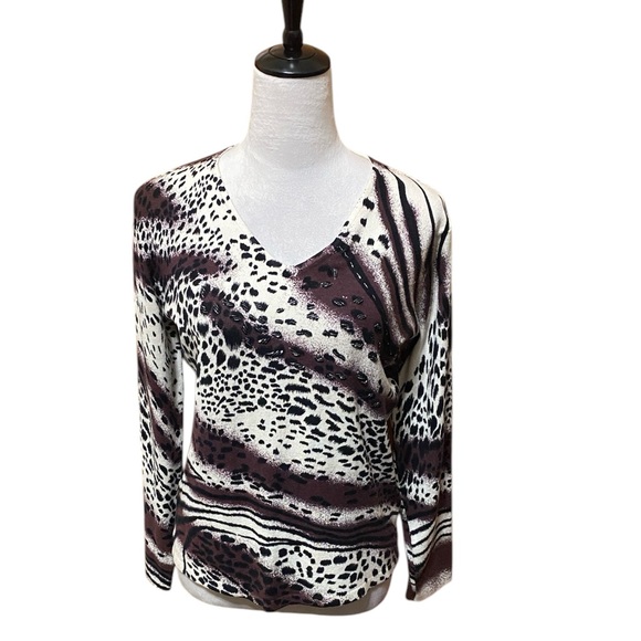 EUC Pierre NY Pullover Embellished Sweater - Picture 1 of 4